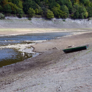 Ederstausee bei Wassermangel