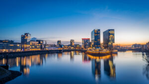 Düsseldorf Medienhafen am Abend